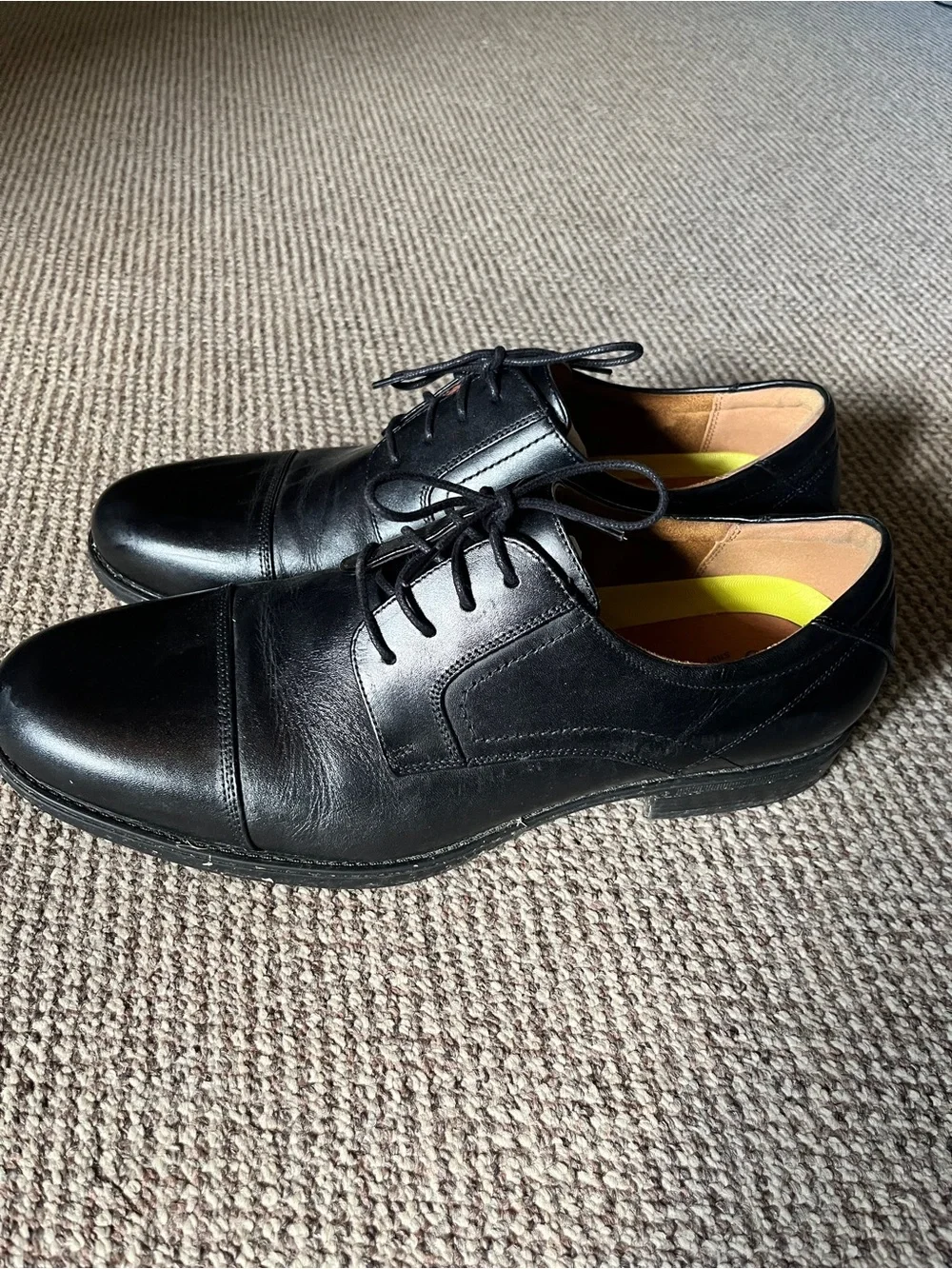 Florsheim Black Leather Cap-Toe Oxford Dress Shoes